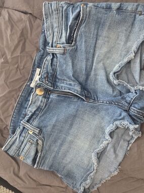 Light Wash Distressed Denim Cutoff Shorts